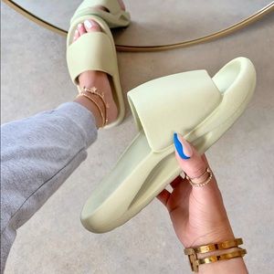 Olive unisex rubber slide